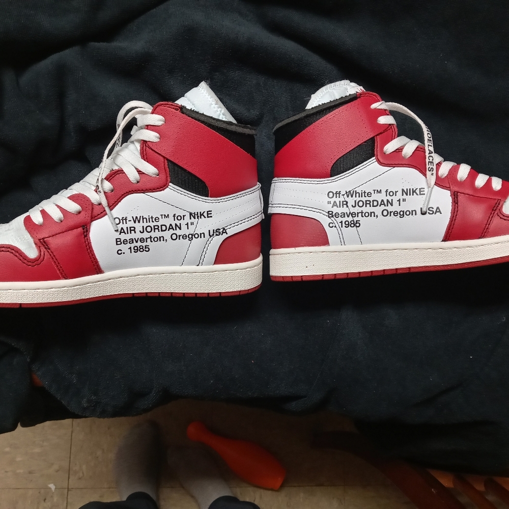 Off White Air Jordon 1's